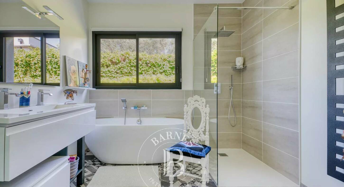 Show - BARNES Toulouse - Immobilier de luxe, appartements et maisons de prestige à Toulouse