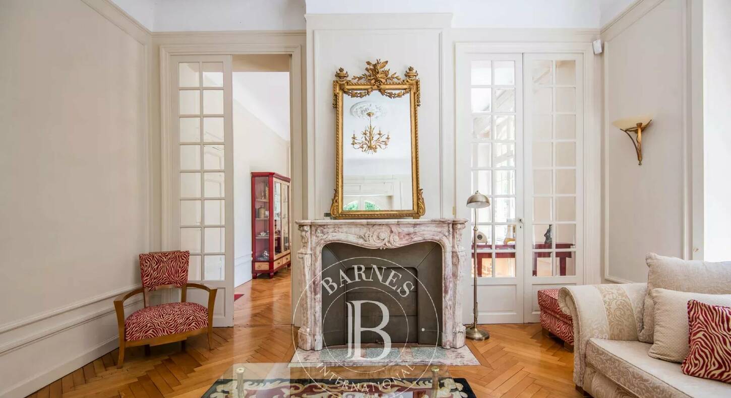 Show - BARNES Agency, luxury real estate in Toulouse