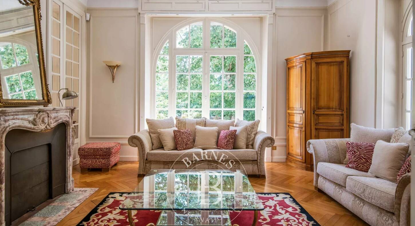 Show - BARNES Agency, luxury real estate in Toulouse