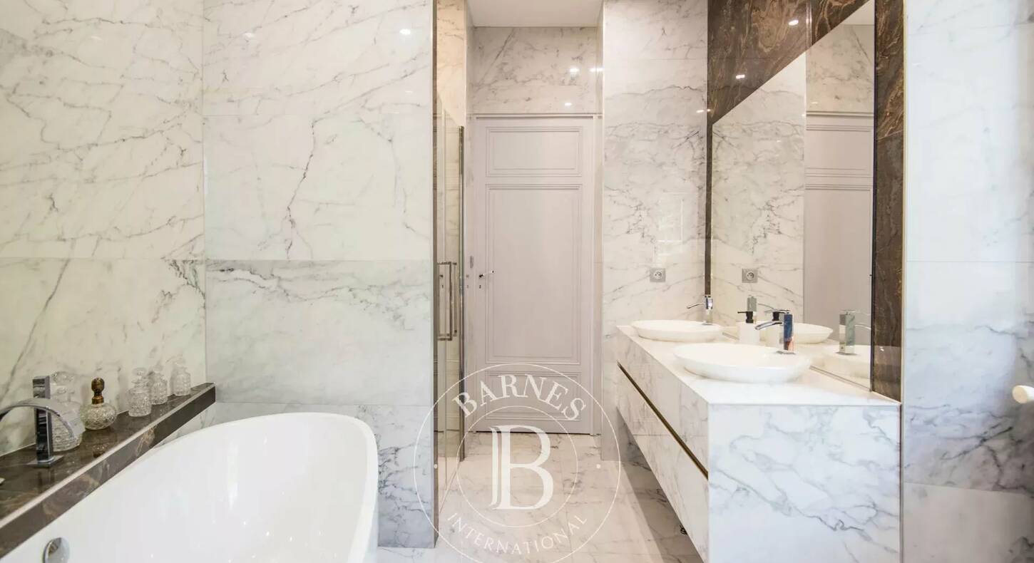 Show - BARNES Agency, luxury real estate in Toulouse