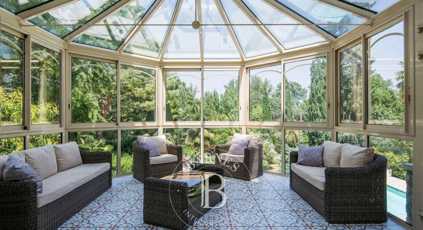 Show - BARNES Agency, luxury real estate in Toulouse