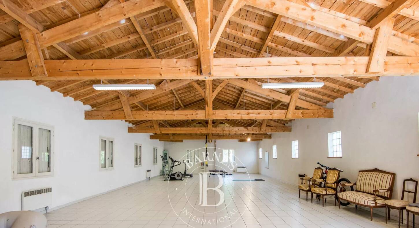 Show - BARNES Agency, luxury real estate in Toulouse