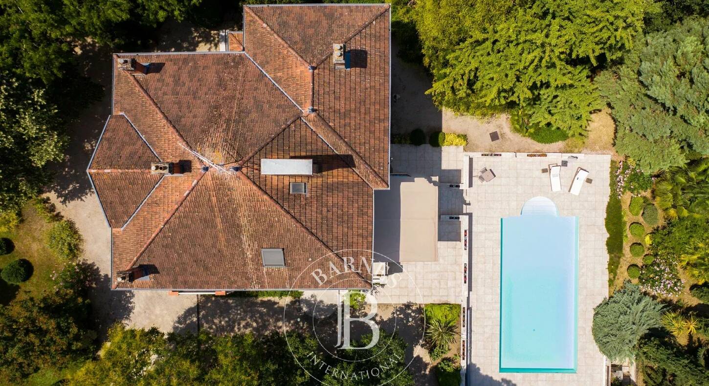 Show - BARNES Agency, luxury real estate in Toulouse