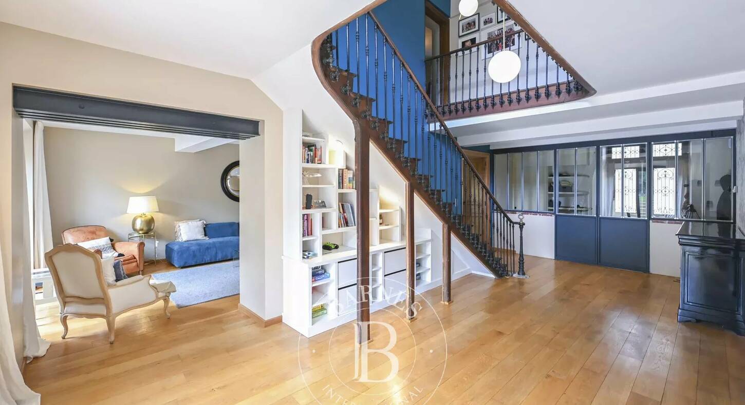 Show - BARNES Agency, luxury real estate in Toulouse