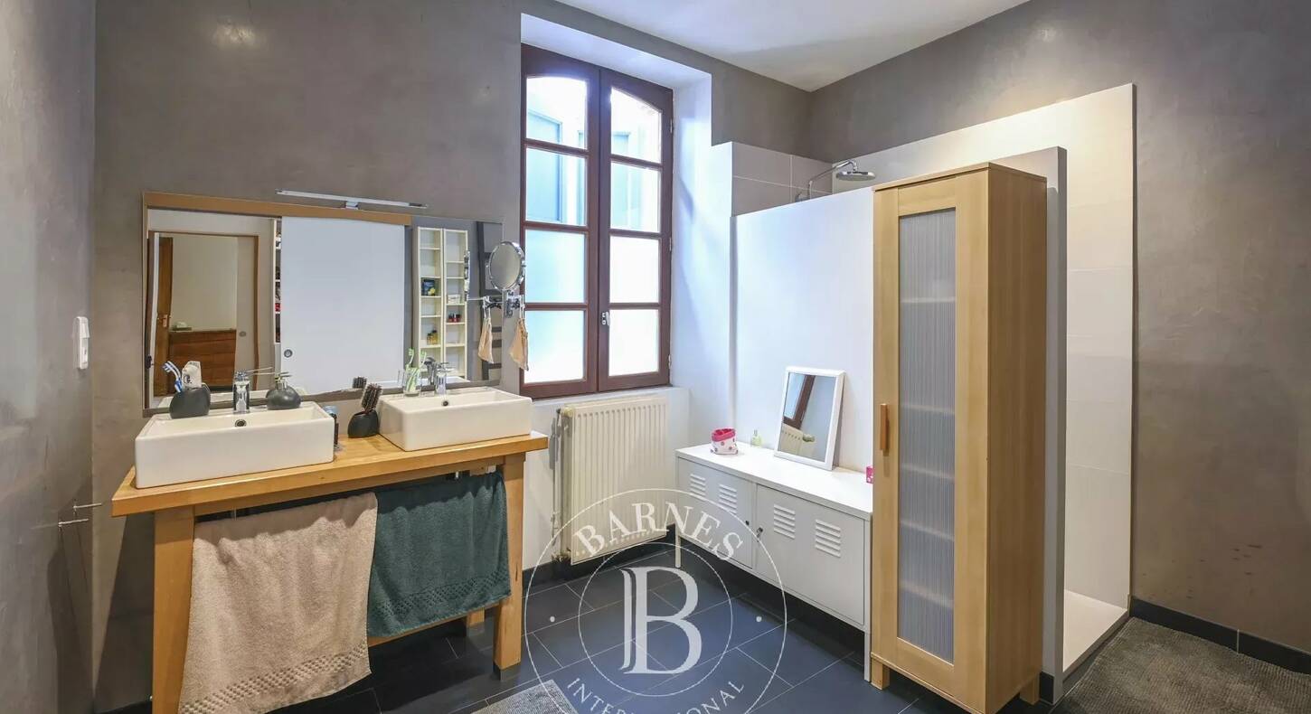 Show - BARNES Agency, luxury real estate in Toulouse