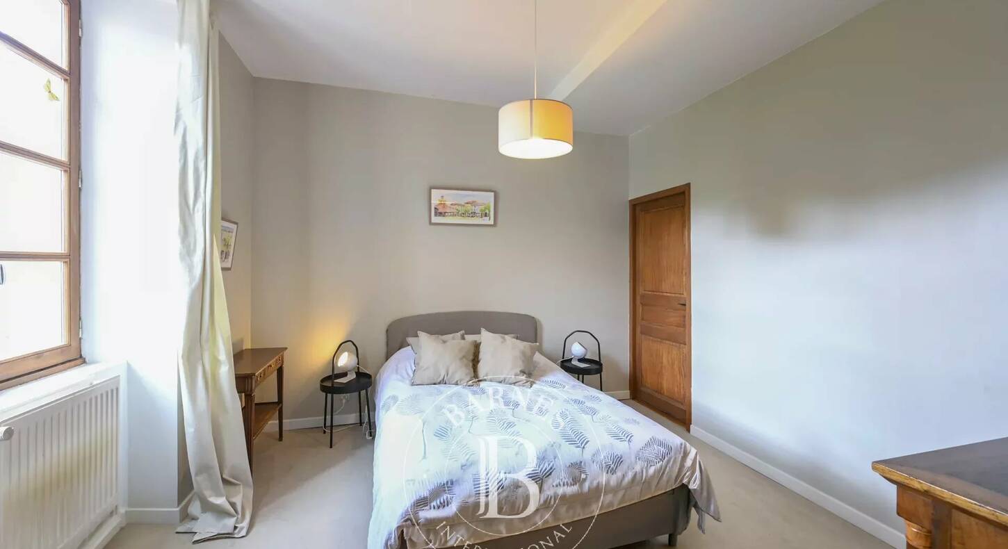 Show - BARNES Agency, luxury real estate in Toulouse