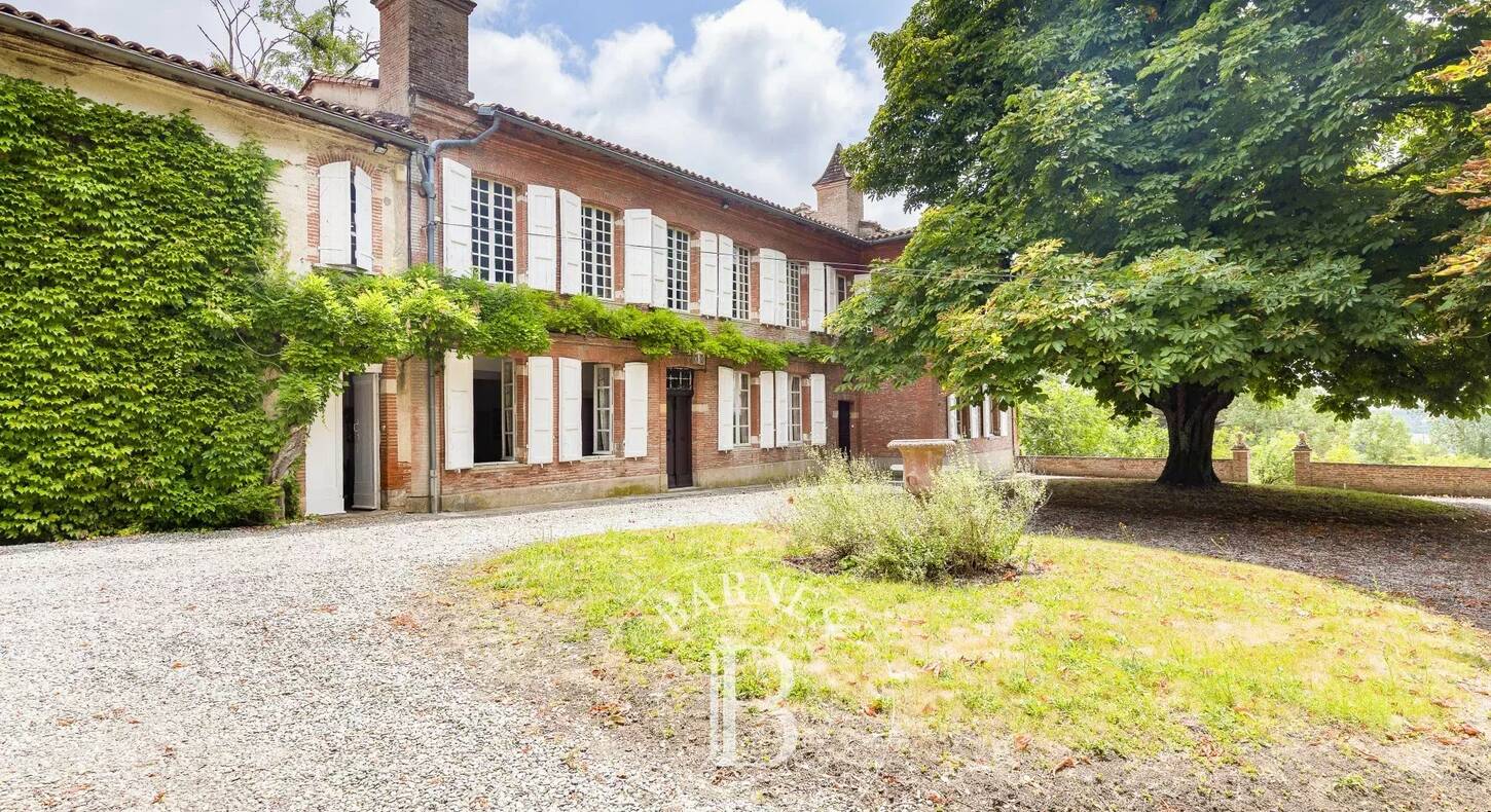 Show - BARNES Toulouse - Immobilier de luxe, appartements et maisons de prestige à Toulouse