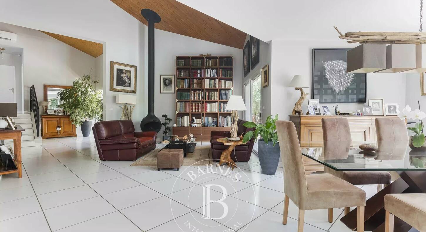 Show - BARNES Toulouse - Immobilier de luxe, appartements et maisons de prestige à Toulouse