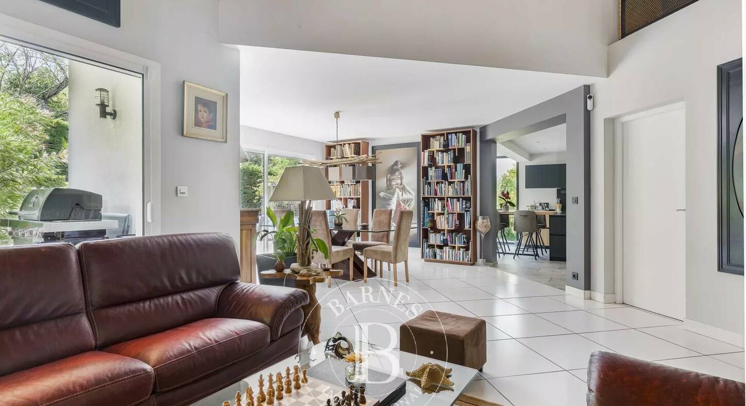 Show - BARNES Toulouse - Immobilier de luxe, appartements et maisons de prestige à Toulouse