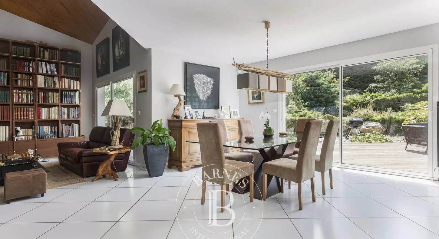Show - BARNES Toulouse - Immobilier de luxe, appartements et maisons de prestige à Toulouse