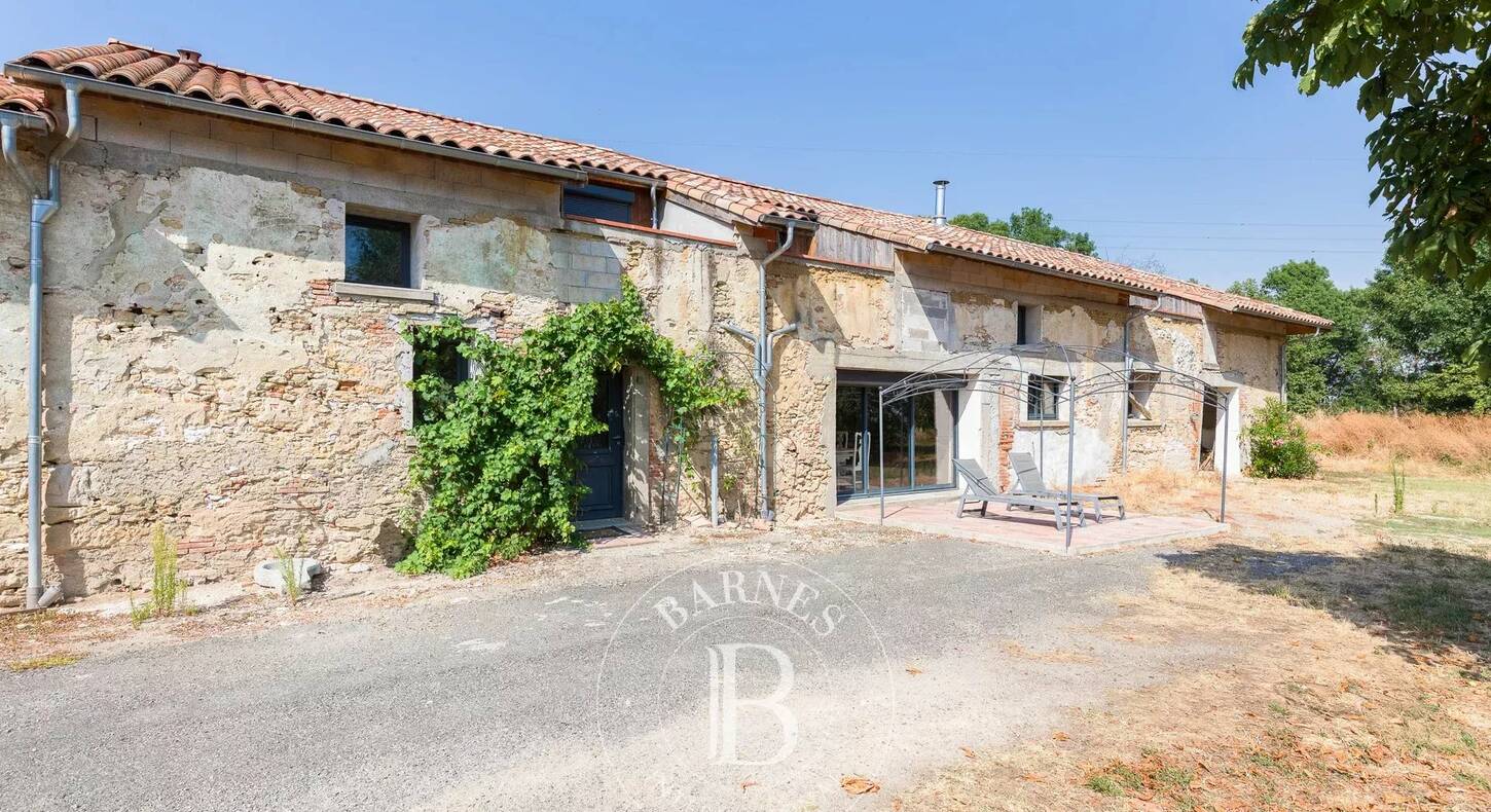 Show - BARNES Agency, luxury real estate in Toulouse