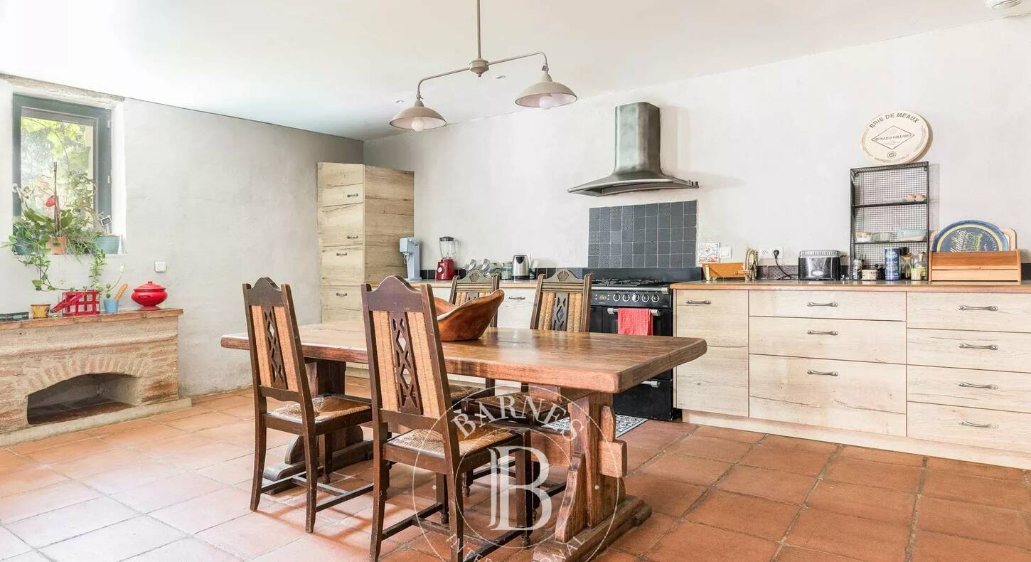 Show - BARNES Agency, luxury real estate in Toulouse