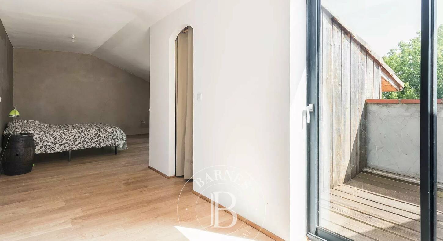 Show - BARNES Agency, luxury real estate in Toulouse