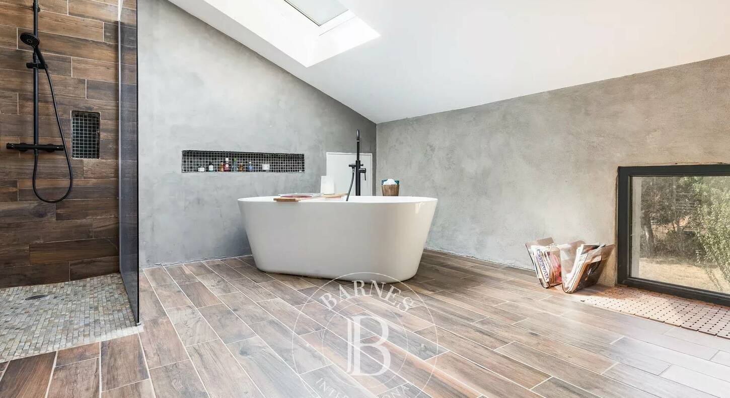 Show - BARNES Agency, luxury real estate in Toulouse