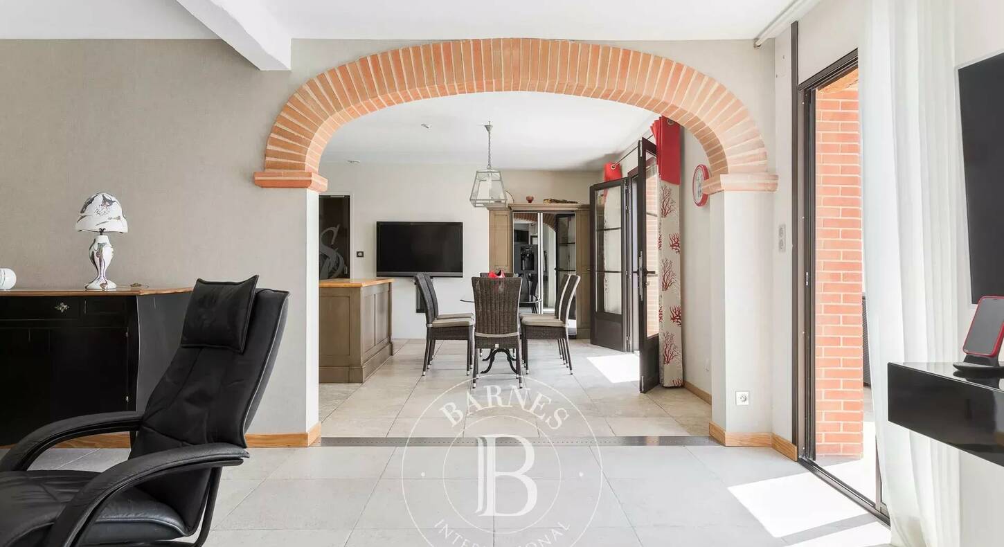 Show - BARNES Toulouse - Immobilier de luxe, appartements et maisons de prestige à Toulouse