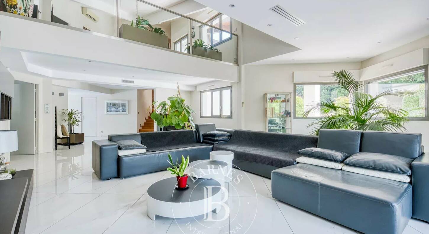 Show - BARNES Toulouse - Immobilier de luxe, appartements et maisons de prestige à Toulouse