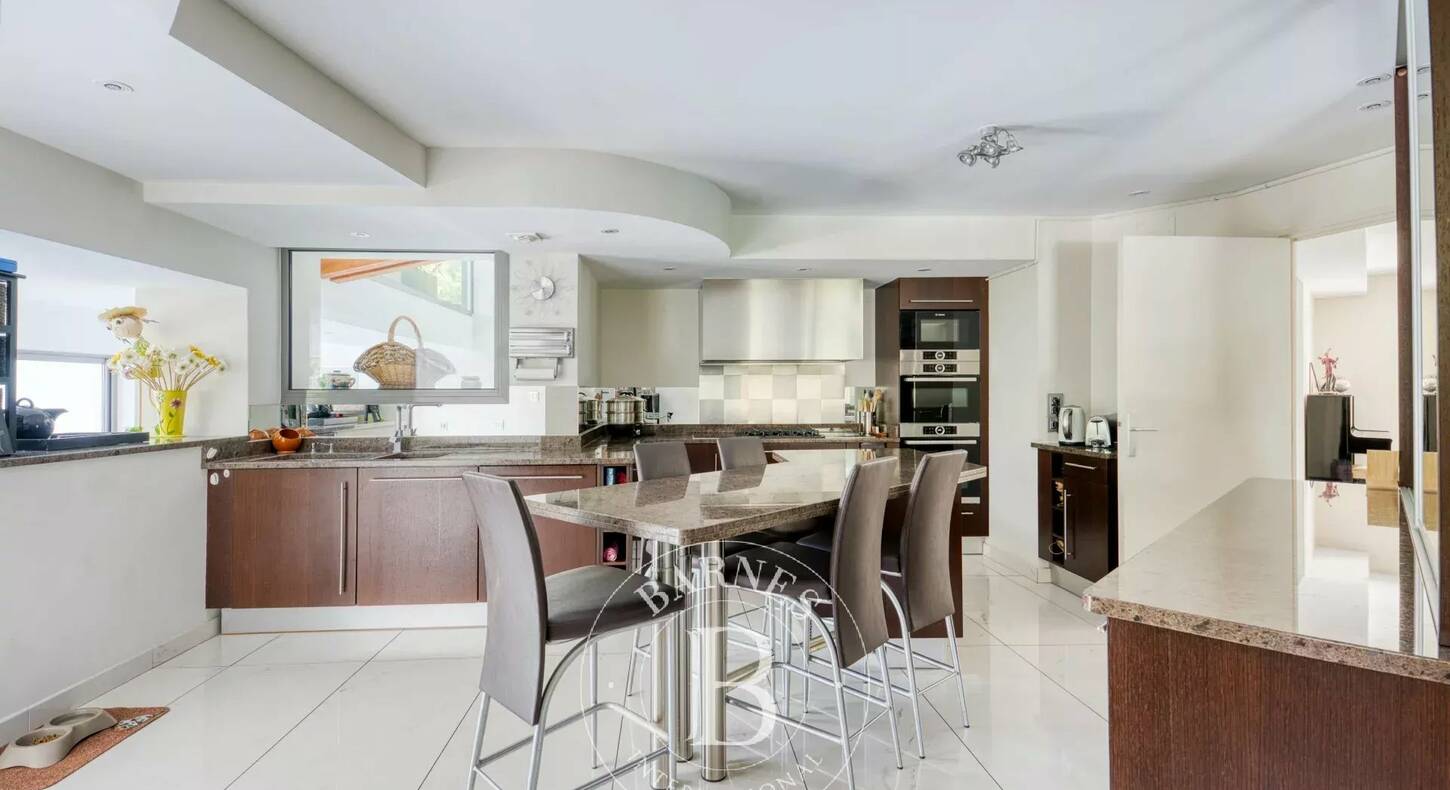 Show - BARNES Toulouse - Immobilier de luxe, appartements et maisons de prestige à Toulouse