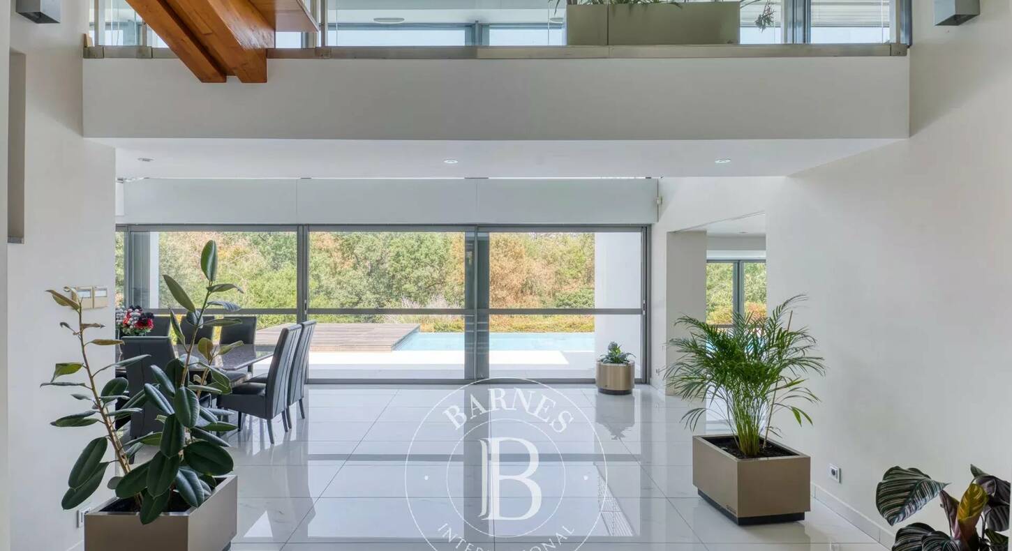 Show - BARNES Toulouse - Immobilier de luxe, appartements et maisons de prestige à Toulouse