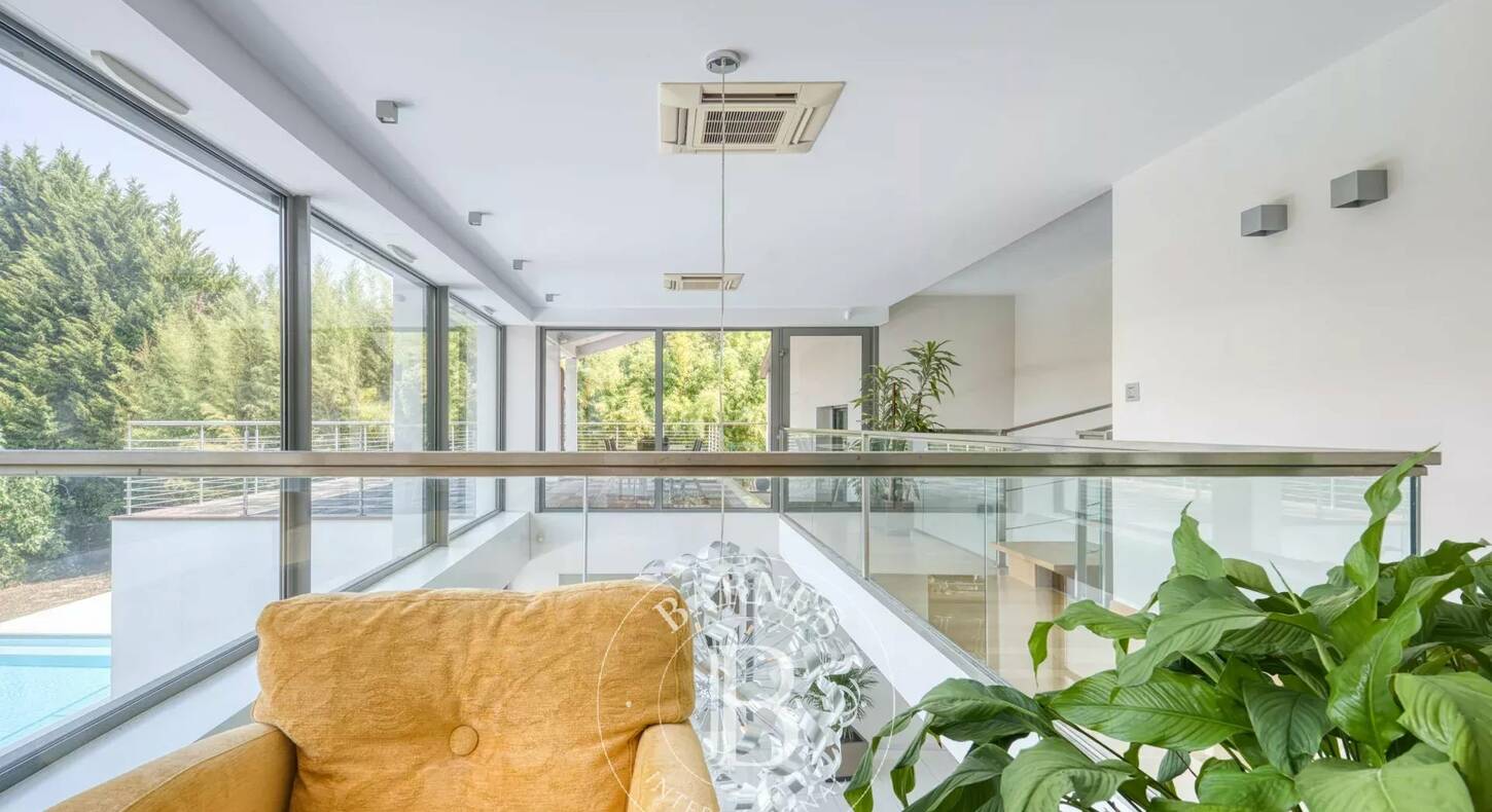Show - BARNES Toulouse - Immobilier de luxe, appartements et maisons de prestige à Toulouse