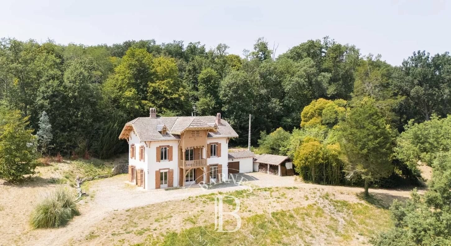 Show - BARNES Agency, luxury real estate in Toulouse