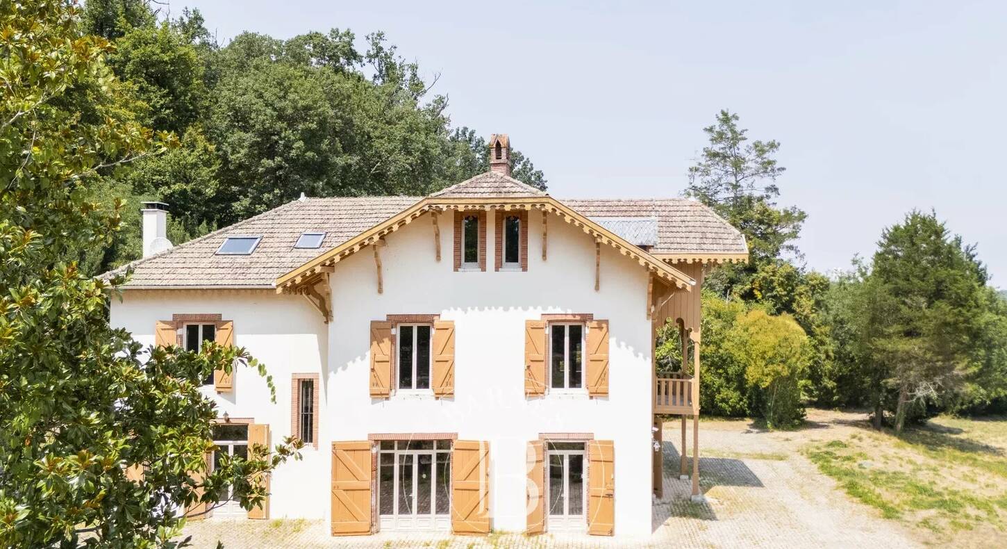 Show - BARNES Agency, luxury real estate in Toulouse