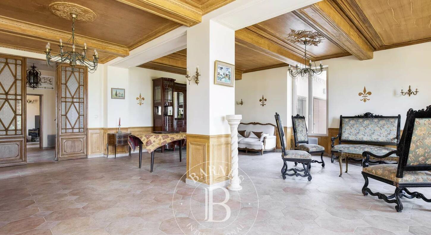 Show - BARNES Agency, luxury real estate in Toulouse