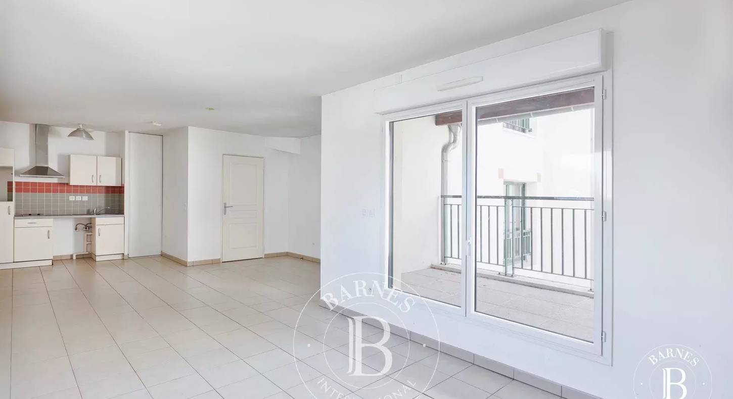 Show - BARNES Agency, luxury real estate in Toulouse