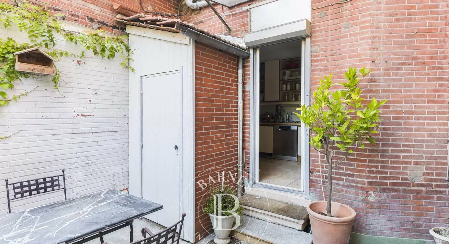 Show - BARNES Agency, luxury real estate in Toulouse
