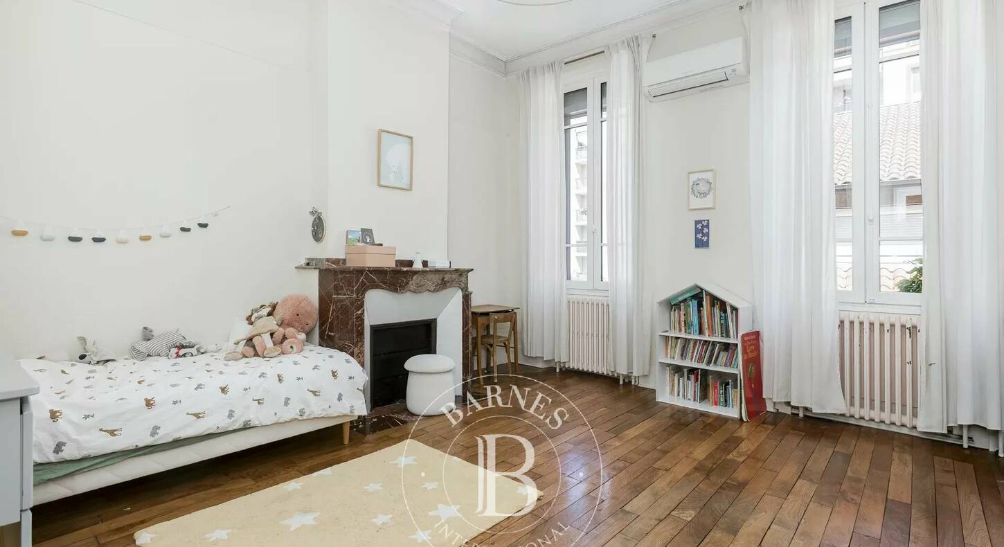 Show - BARNES Agency, luxury real estate in Toulouse