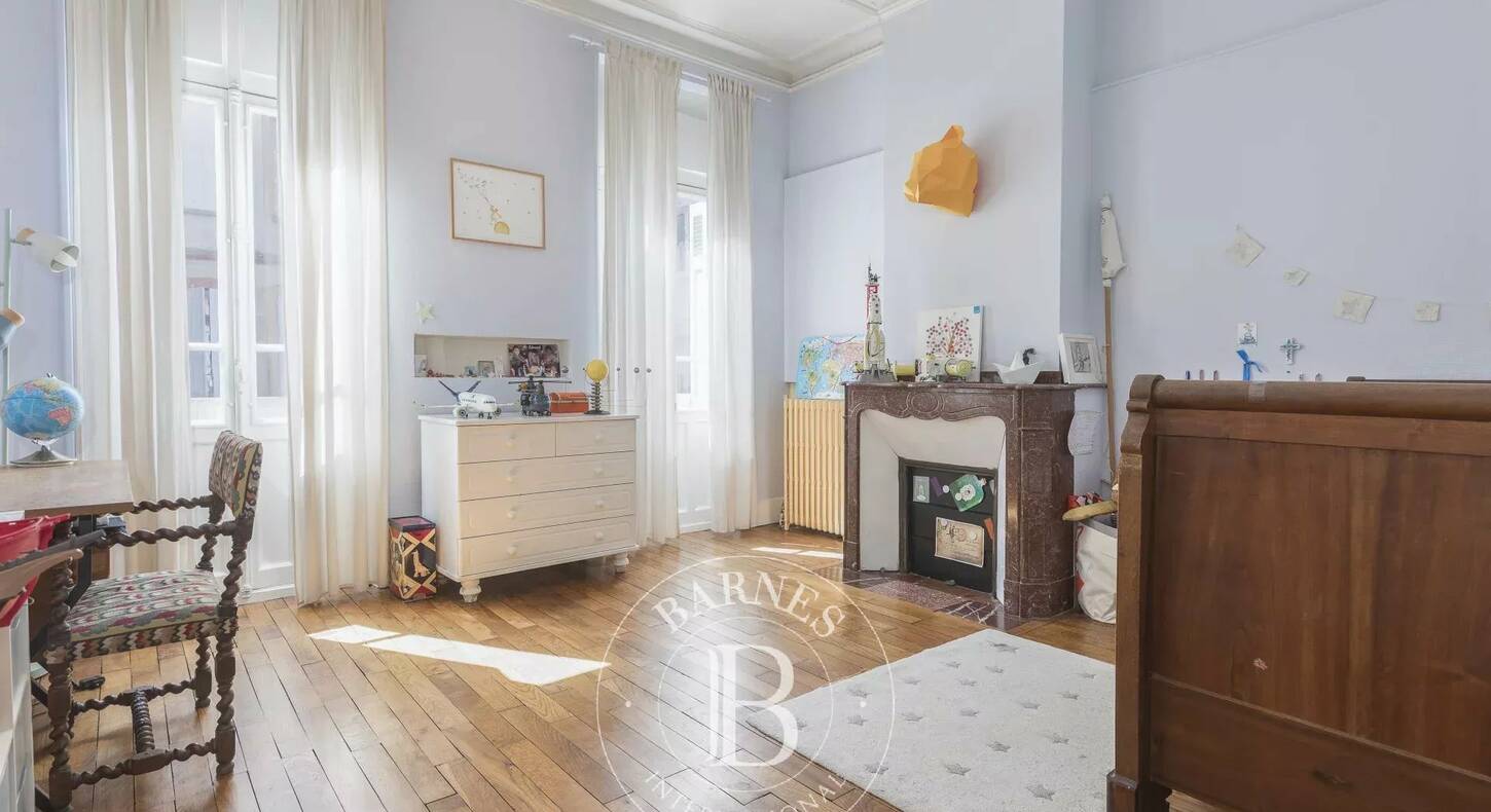 Show - BARNES Agency, luxury real estate in Toulouse