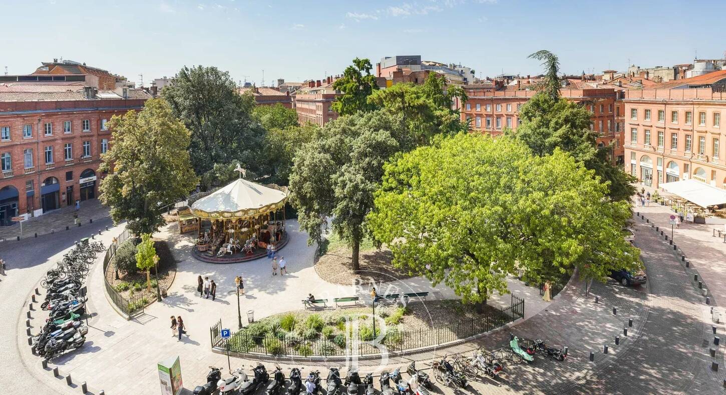 Show - BARNES Toulouse - Immobilier de luxe, appartements et maisons de prestige à Toulouse