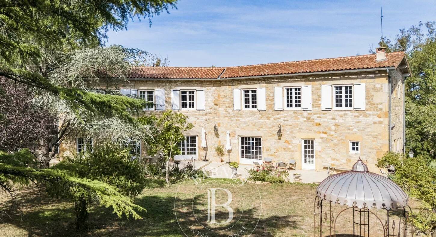 Show - BARNES Agency, luxury real estate in Toulouse