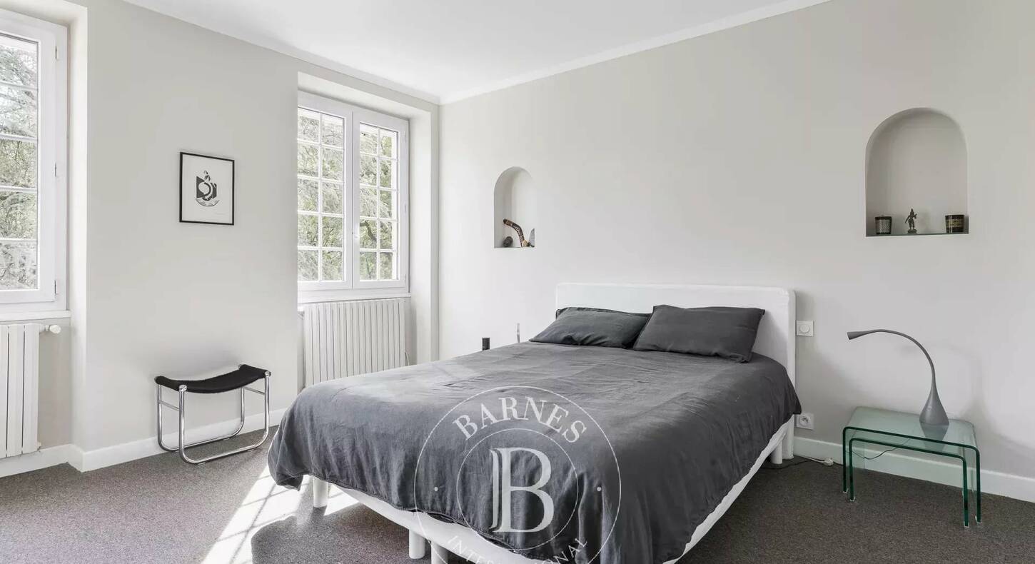 Show - BARNES Agency, luxury real estate in Toulouse