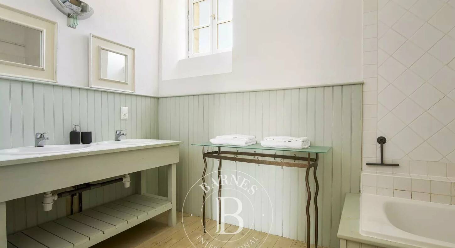 Show - BARNES Toulouse - Immobilier de luxe, appartements et maisons de prestige à Toulouse