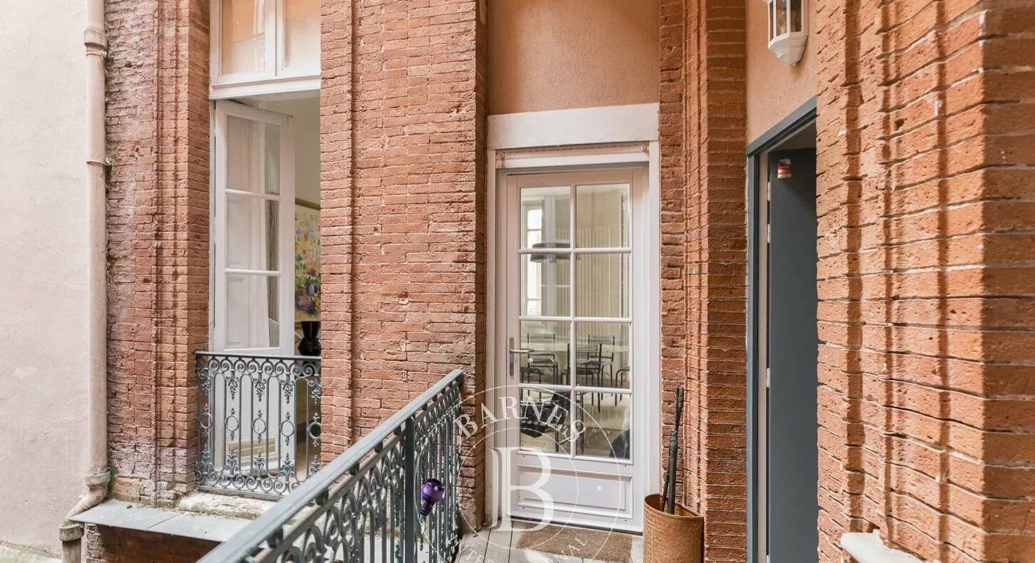 Show - BARNES Toulouse - Immobilier de luxe, appartements et maisons de prestige à Toulouse