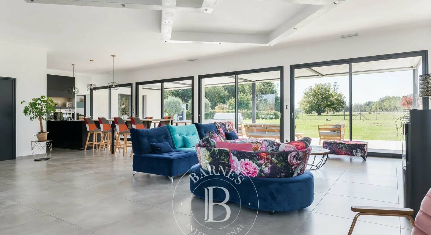 Show - BARNES Toulouse - Immobilier de luxe, appartements et maisons de prestige à Toulouse