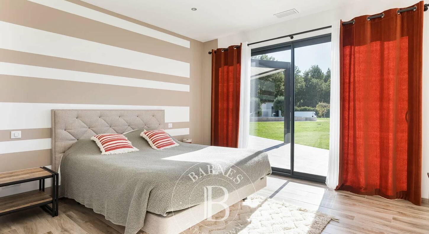 Show - BARNES Toulouse - Immobilier de luxe, appartements et maisons de prestige à Toulouse