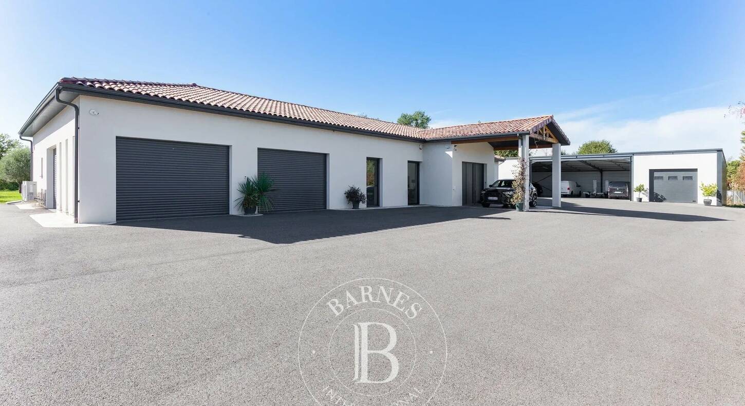 Show - BARNES Toulouse - Immobilier de luxe, appartements et maisons de prestige à Toulouse