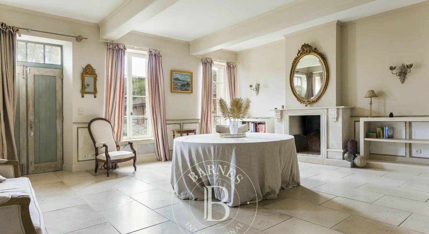 Show - BARNES Agency, luxury real estate in Toulouse