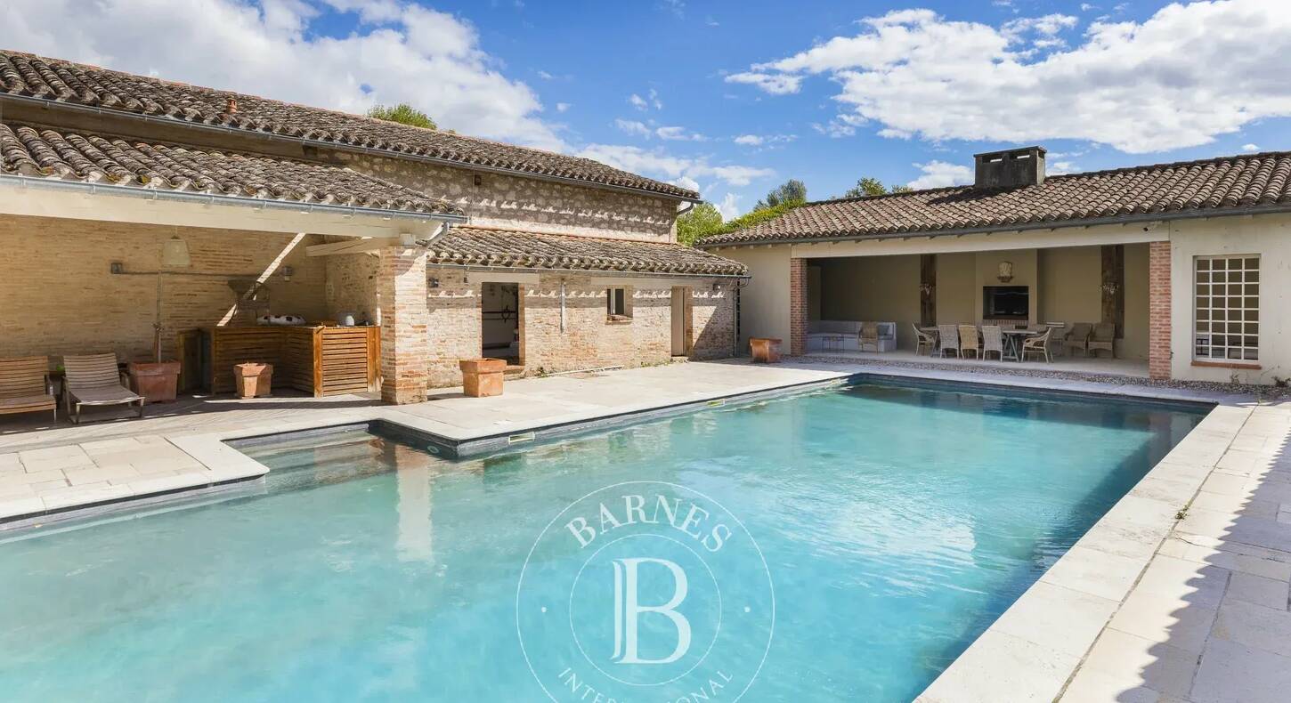 Show - BARNES Agency, luxury real estate in Toulouse