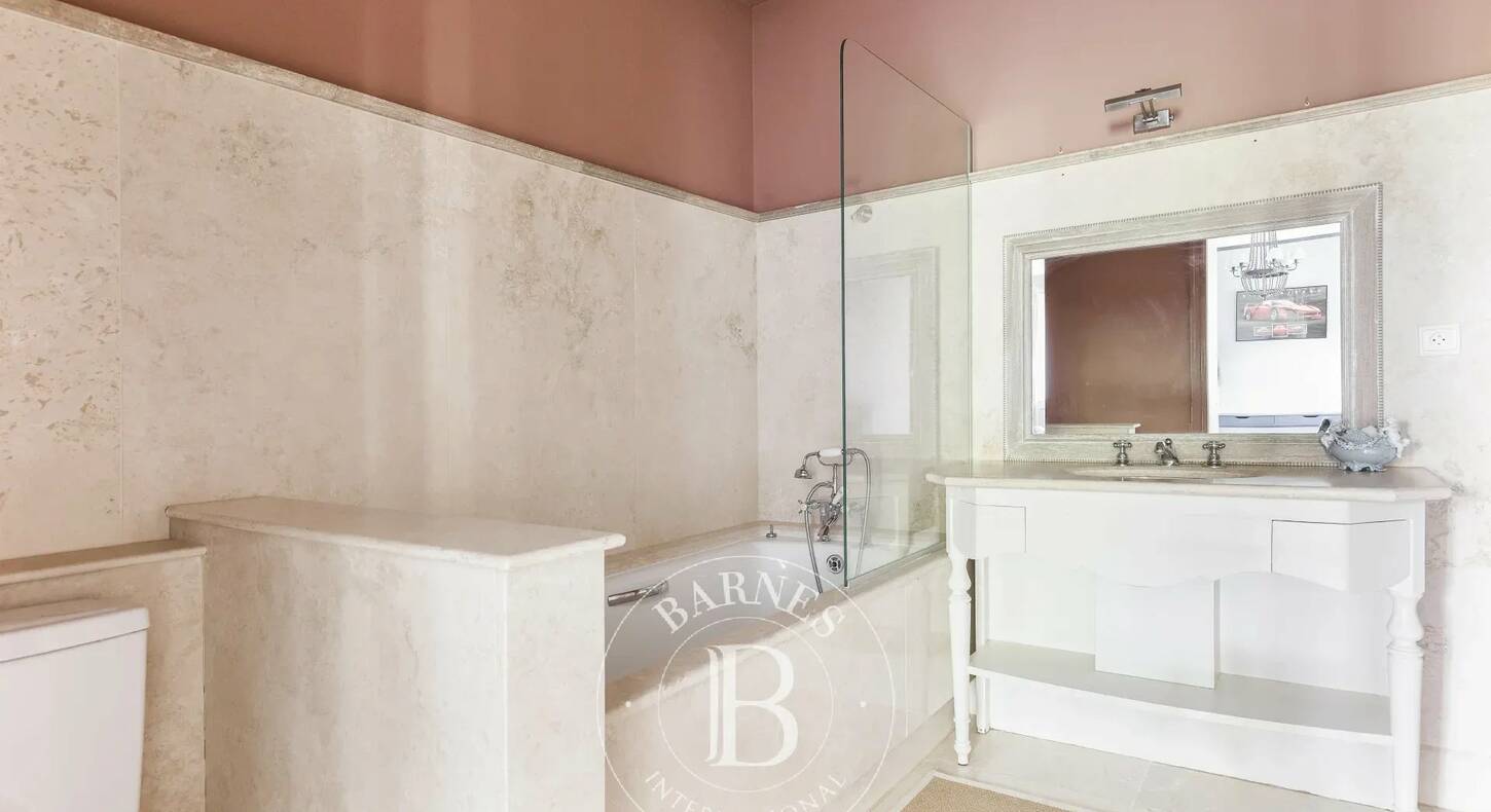 Show - BARNES Toulouse - Immobilier de luxe, appartements et maisons de prestige à Toulouse