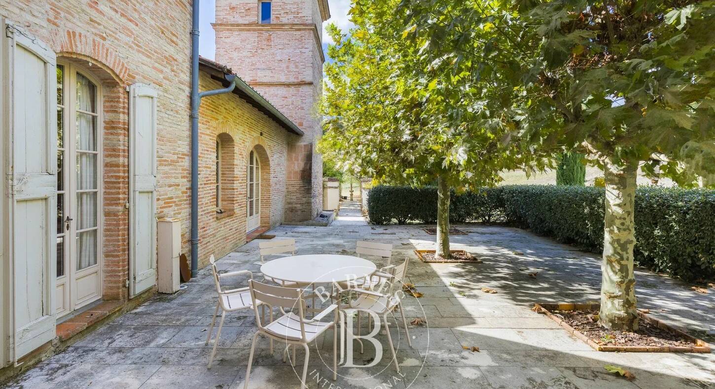 Show - BARNES Toulouse - Immobilier de luxe, appartements et maisons de prestige à Toulouse