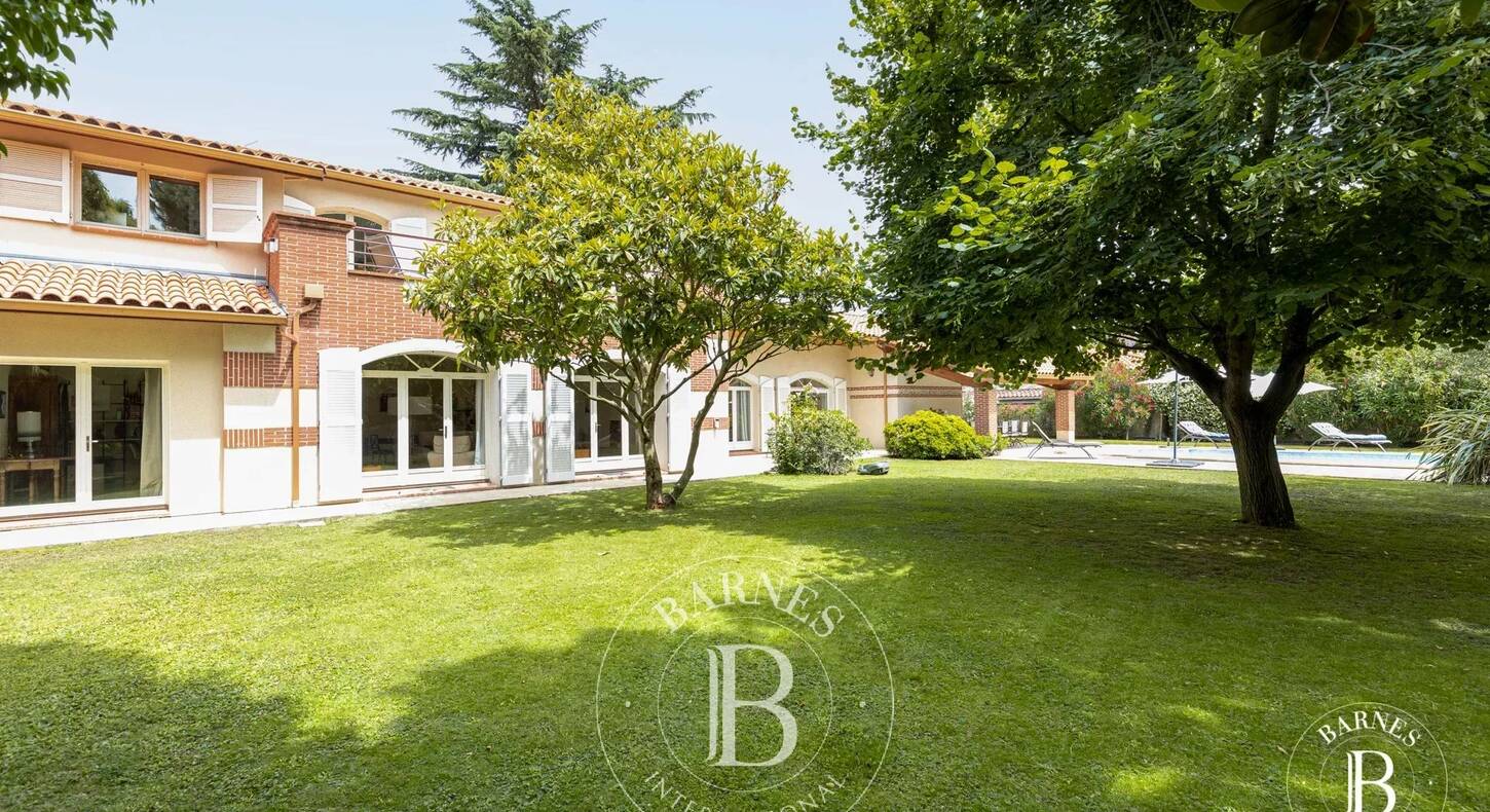 Show - BARNES Toulouse - Immobilier de luxe, appartements et maisons de prestige à Toulouse