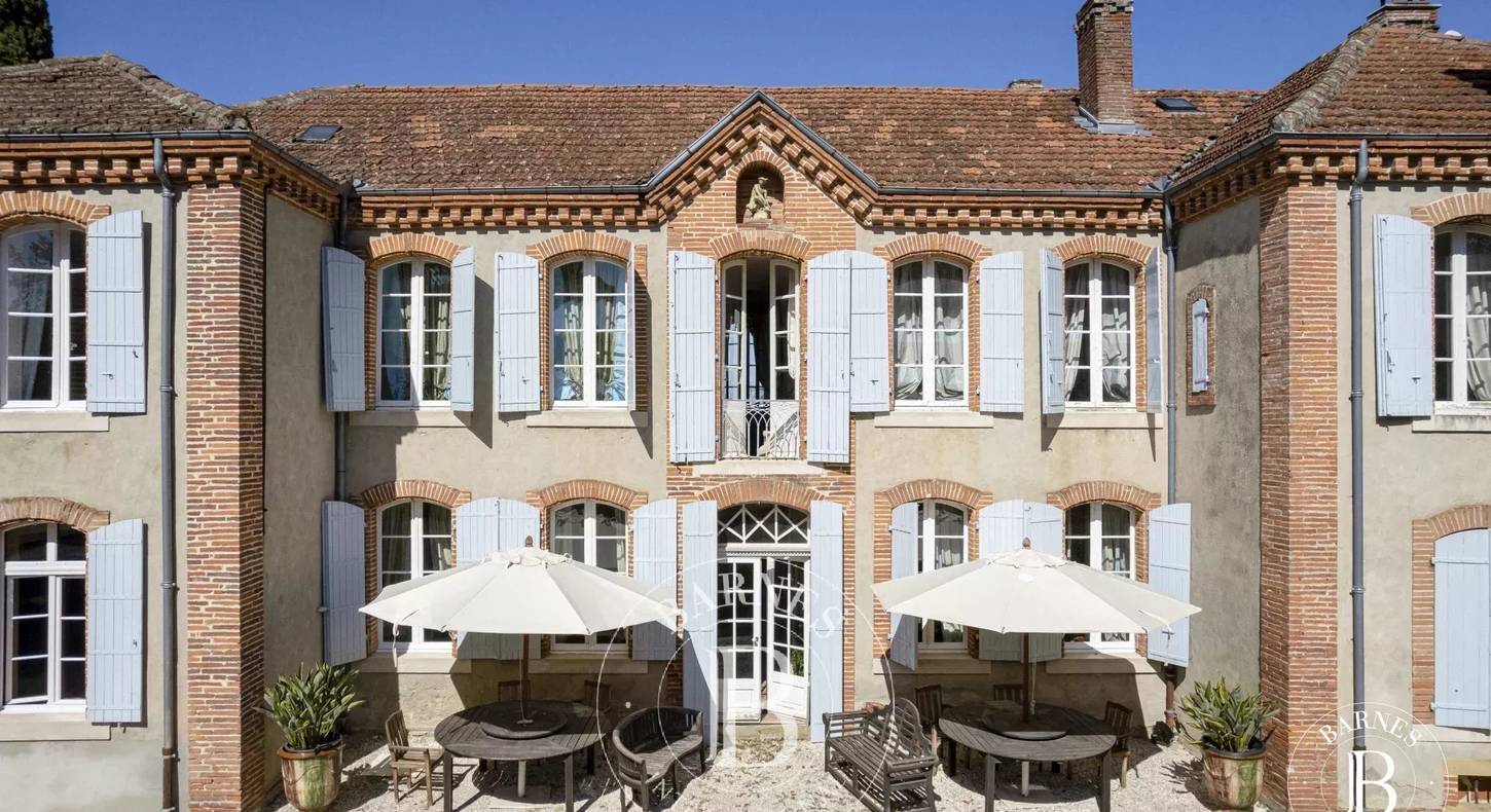 Show - BARNES Toulouse - Immobilier de luxe, appartements et maisons de prestige à Toulouse