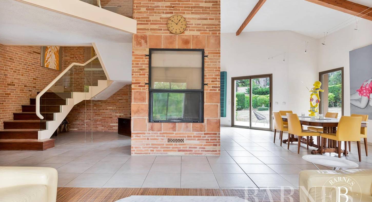 Show - BARNES Toulouse - Immobilier de luxe, appartements et maisons de prestige à Toulouse