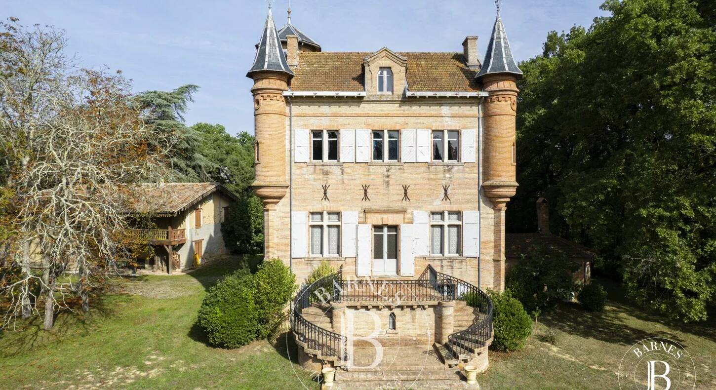 Show - BARNES Agency, luxury real estate in Toulouse
