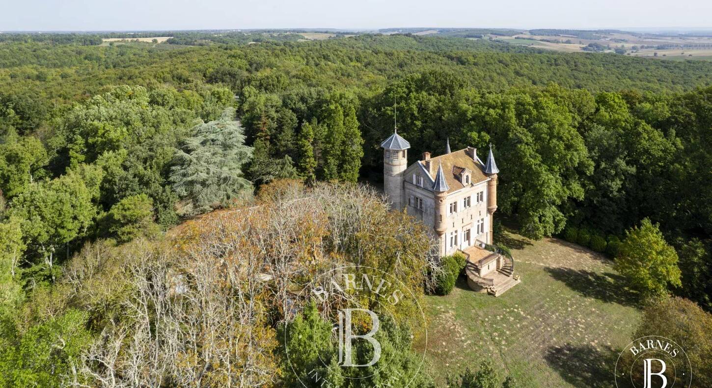 Show - BARNES Agency, luxury real estate in Toulouse