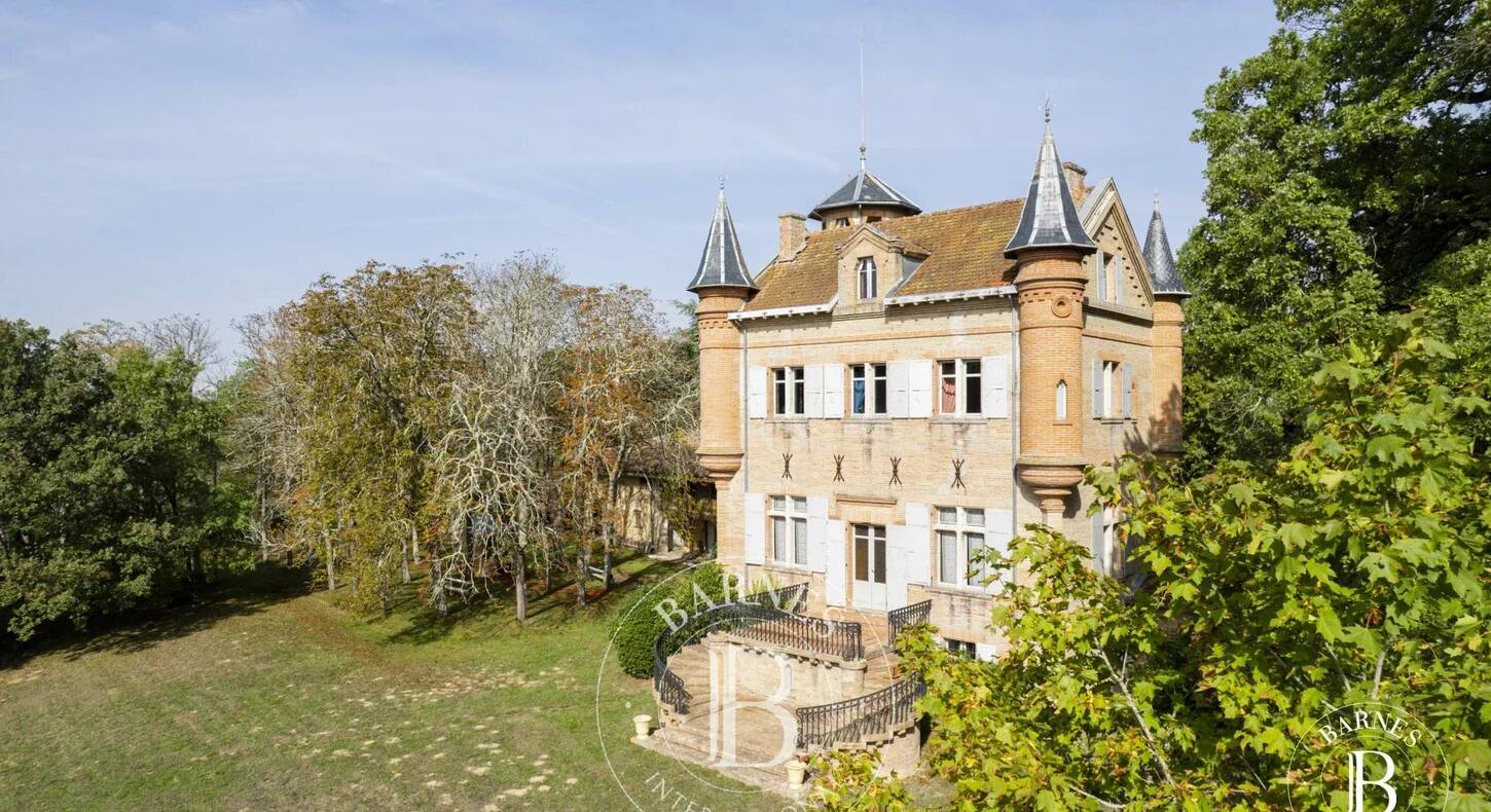 Show - BARNES Agency, luxury real estate in Toulouse