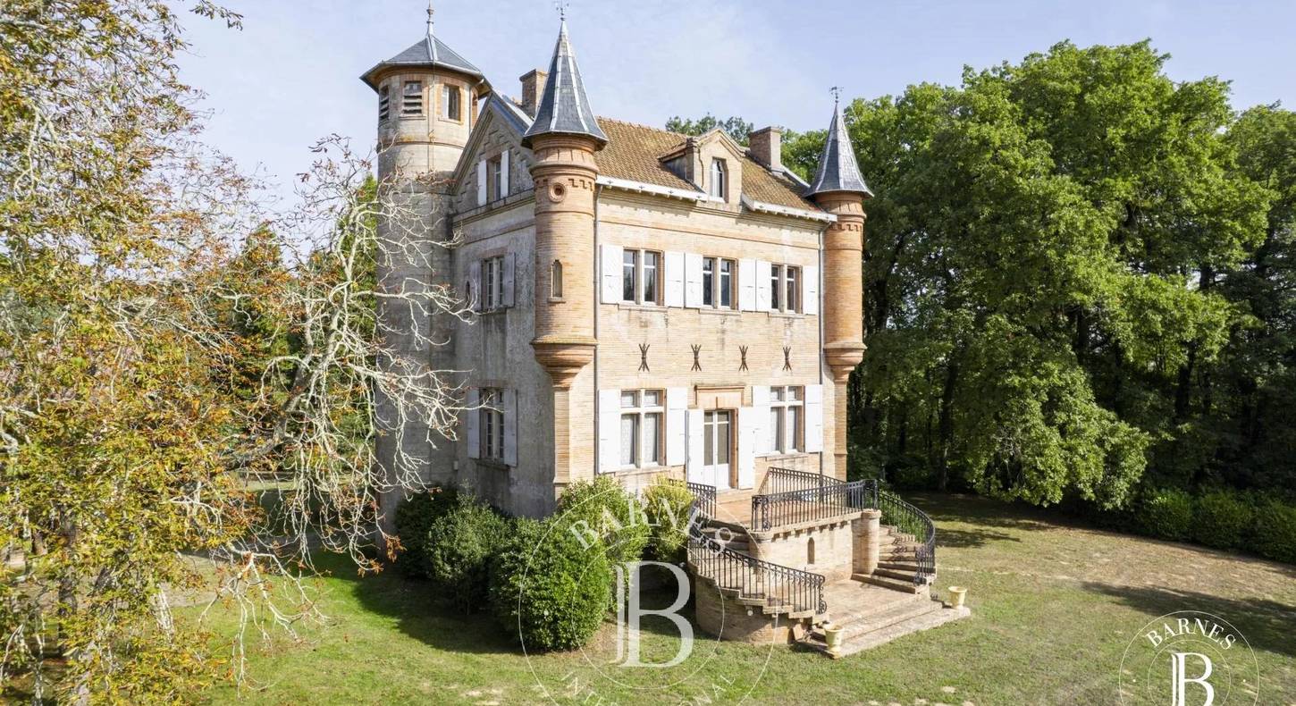 Show - BARNES Agency, luxury real estate in Toulouse