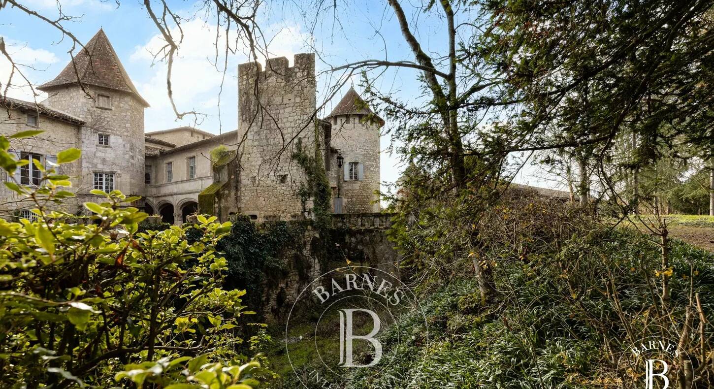 Show - BARNES Toulouse - Immobilier de luxe, appartements et maisons de prestige à Toulouse